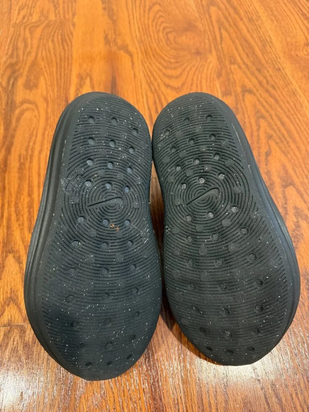 Nike ReactX SZ 4 Black Slip-On Comfort Shoes Unisex